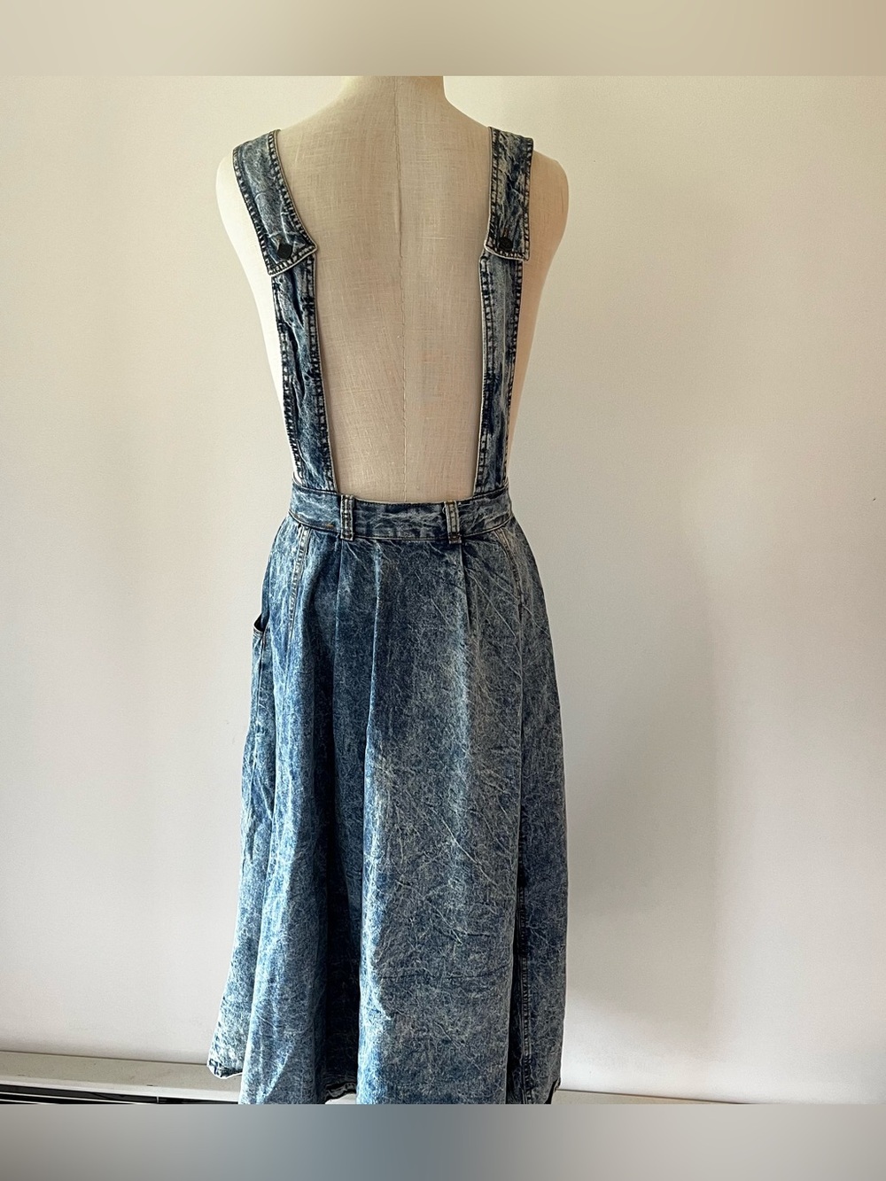 Vintage Acid Wash Denim Button-Front Pinafore Dress - Blue - Picture 3 of 6